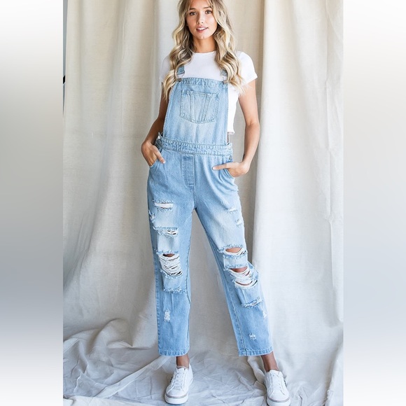 NEW DISTRESSED DENIM LOOSE FIT OVERALLS WITH POCKETS - Picture 7 of 9